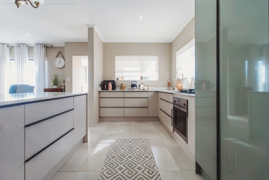 3 Bedroom Property for Sale in Heather Park Western Cape